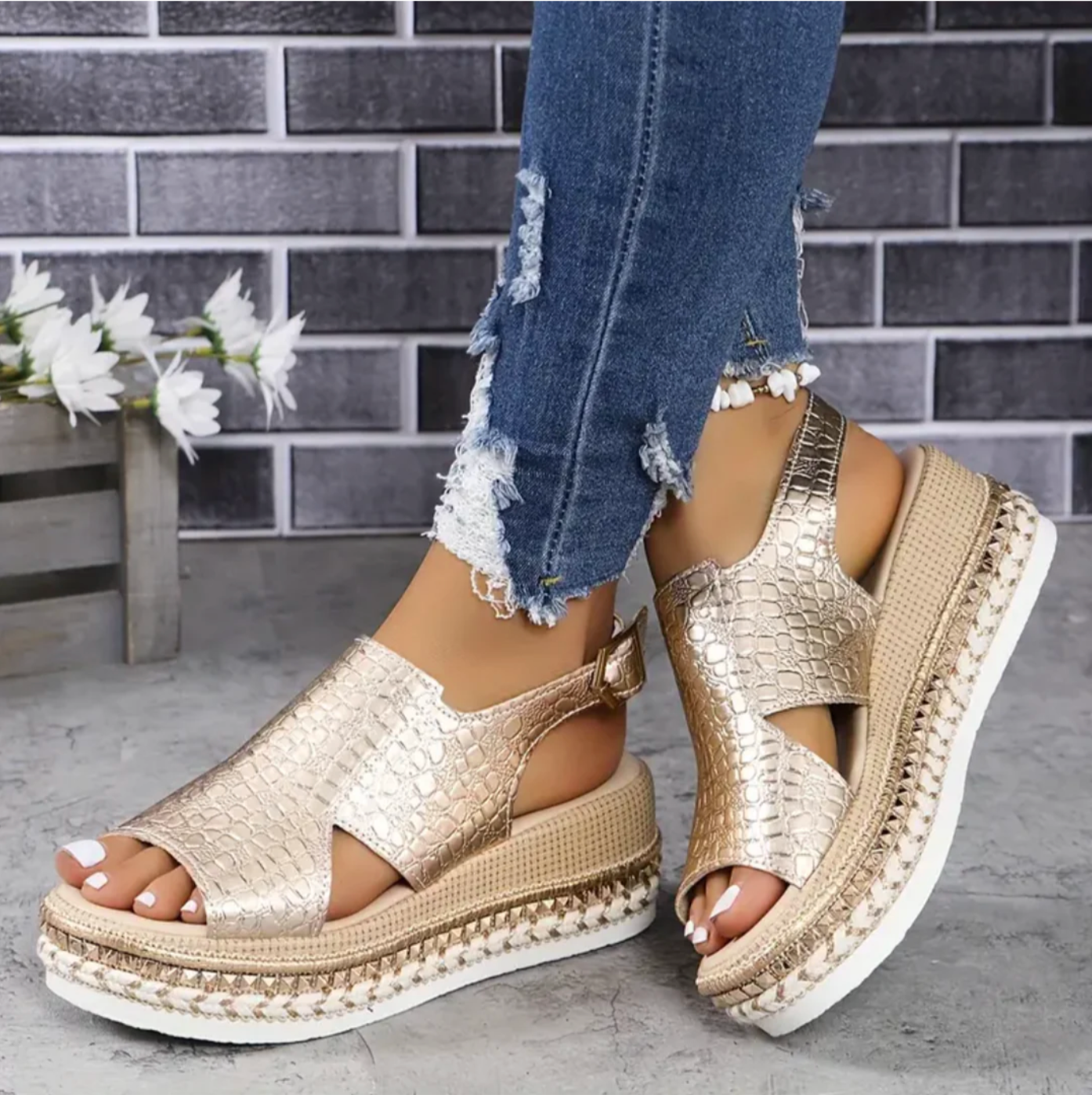 Elegant Orthopedic Sandals for Women | Stylish Comfort Footwear 1