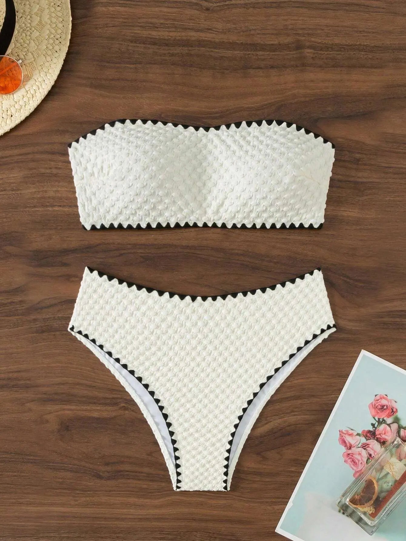 Elegant White Bandeau Bikini | 2-Piece Swimsuit Set 0