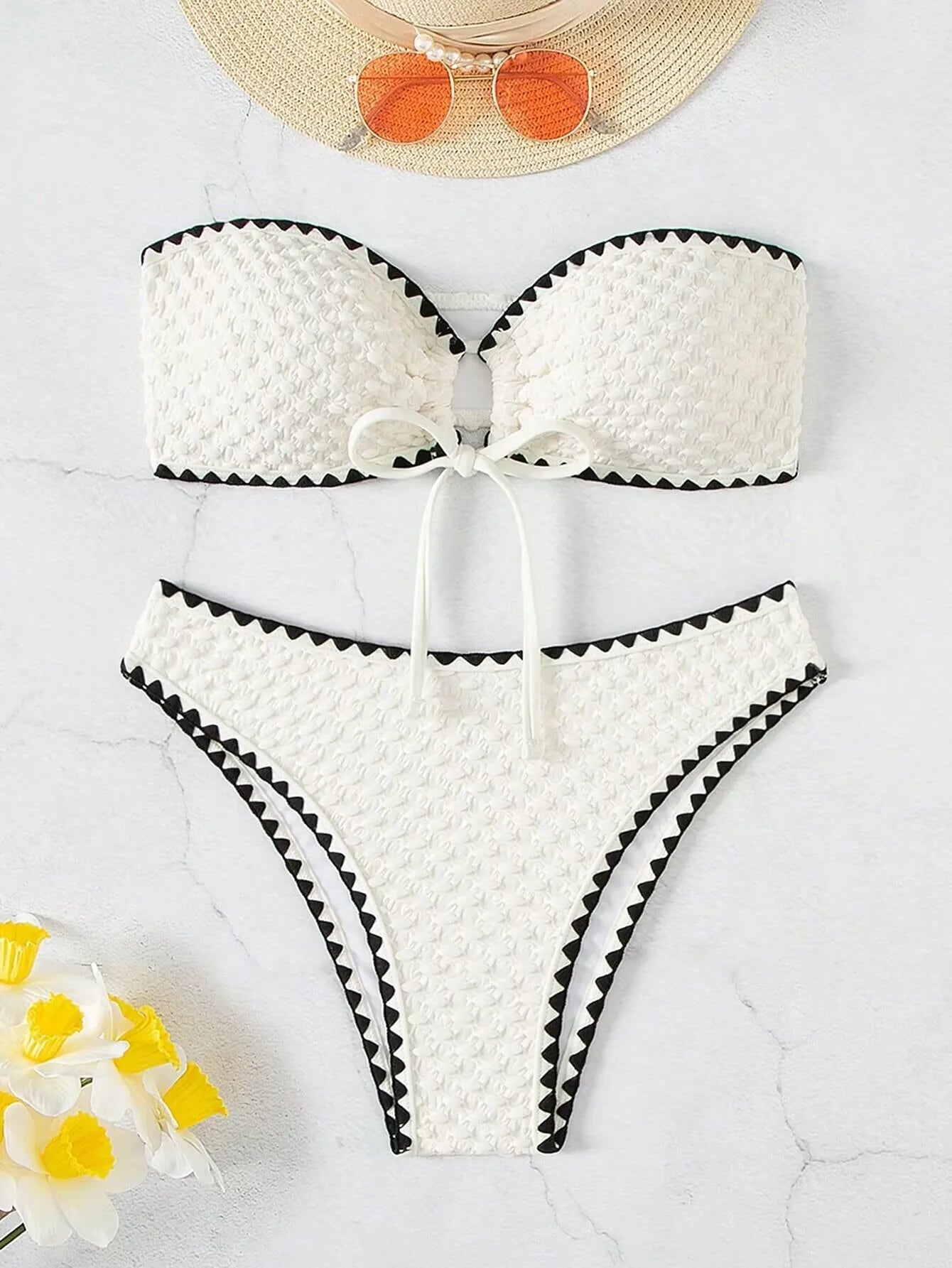 Elegant White Bandeau Bikini | 2-Piece Swimsuit Set 5