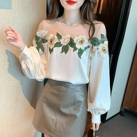 Floral Lace Chiffon Blouse | White | Size M | 100% Polyester 0