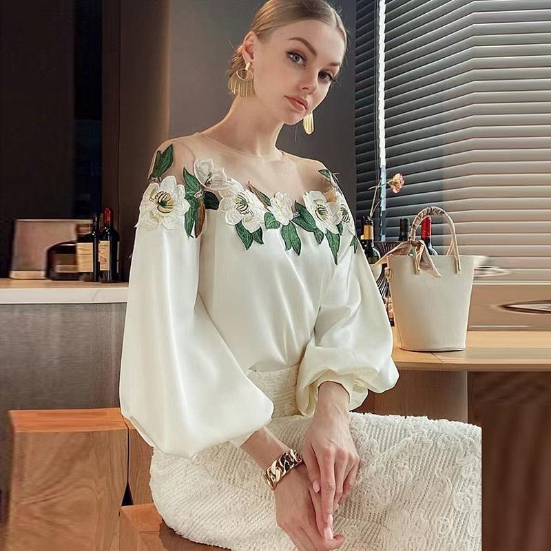 Floral Lace Chiffon Blouse | White | Size M | 100% Polyester 3