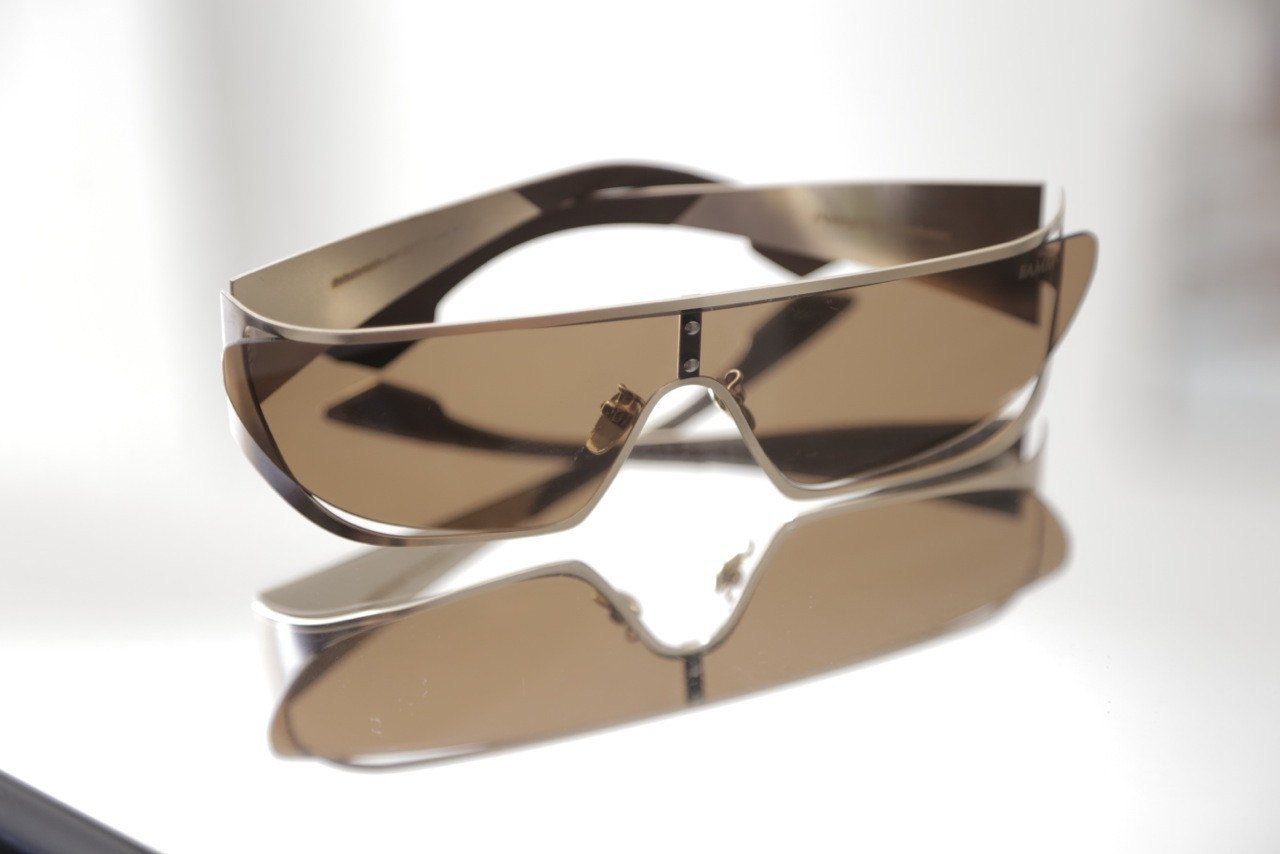 Futuristic Sunglasses | Black One Size Plastic 3