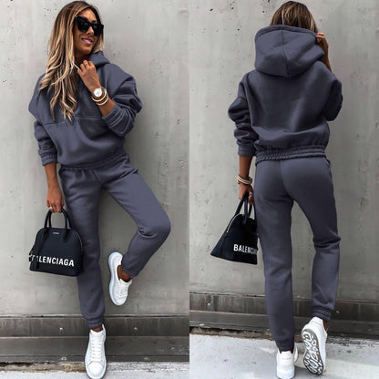 Livia | Two-Piece Sweatshirt and Joggers Set 4