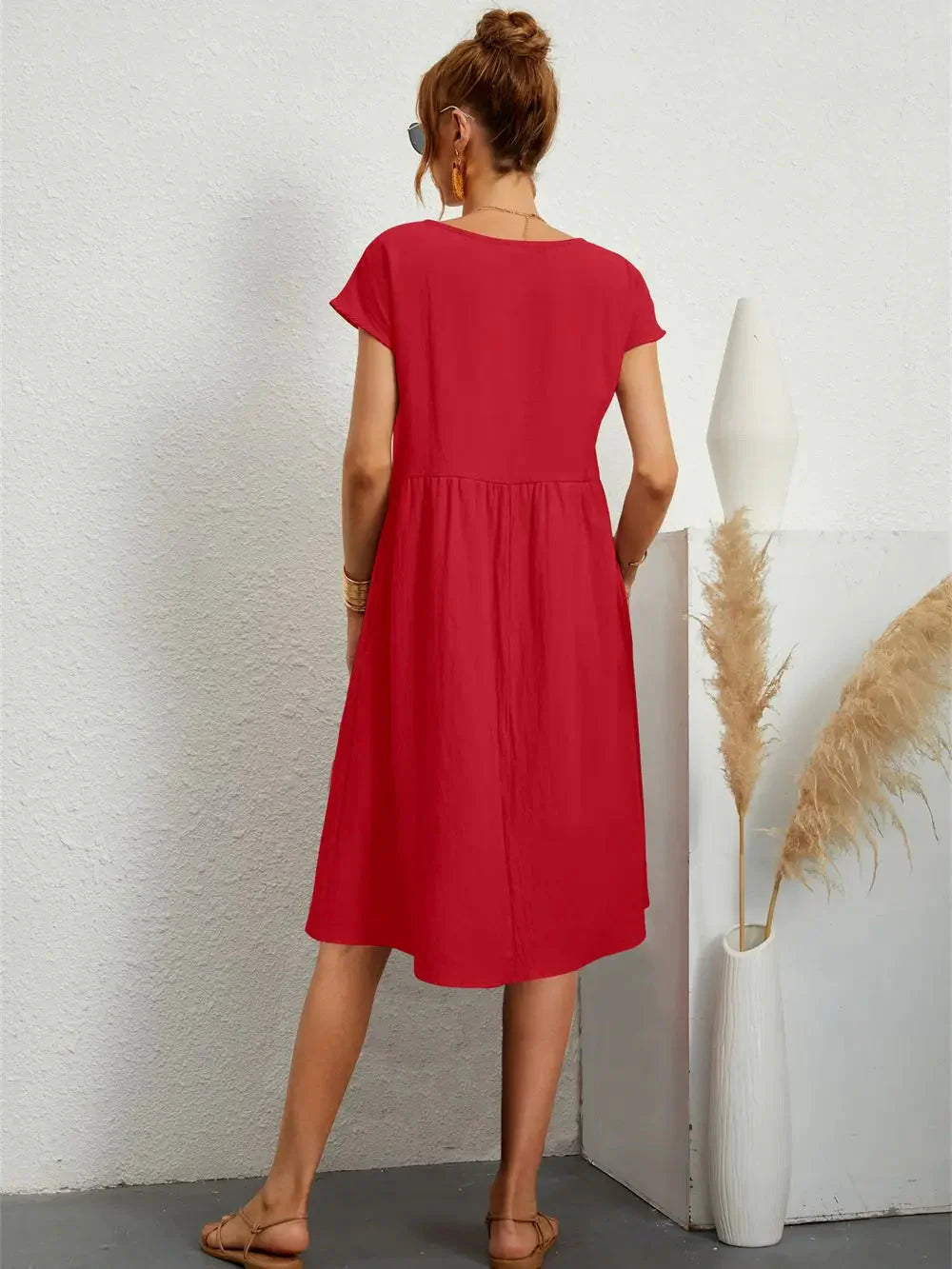Seraphine | Women's Midi Dress with Pockets and Lightweight Fabric 2