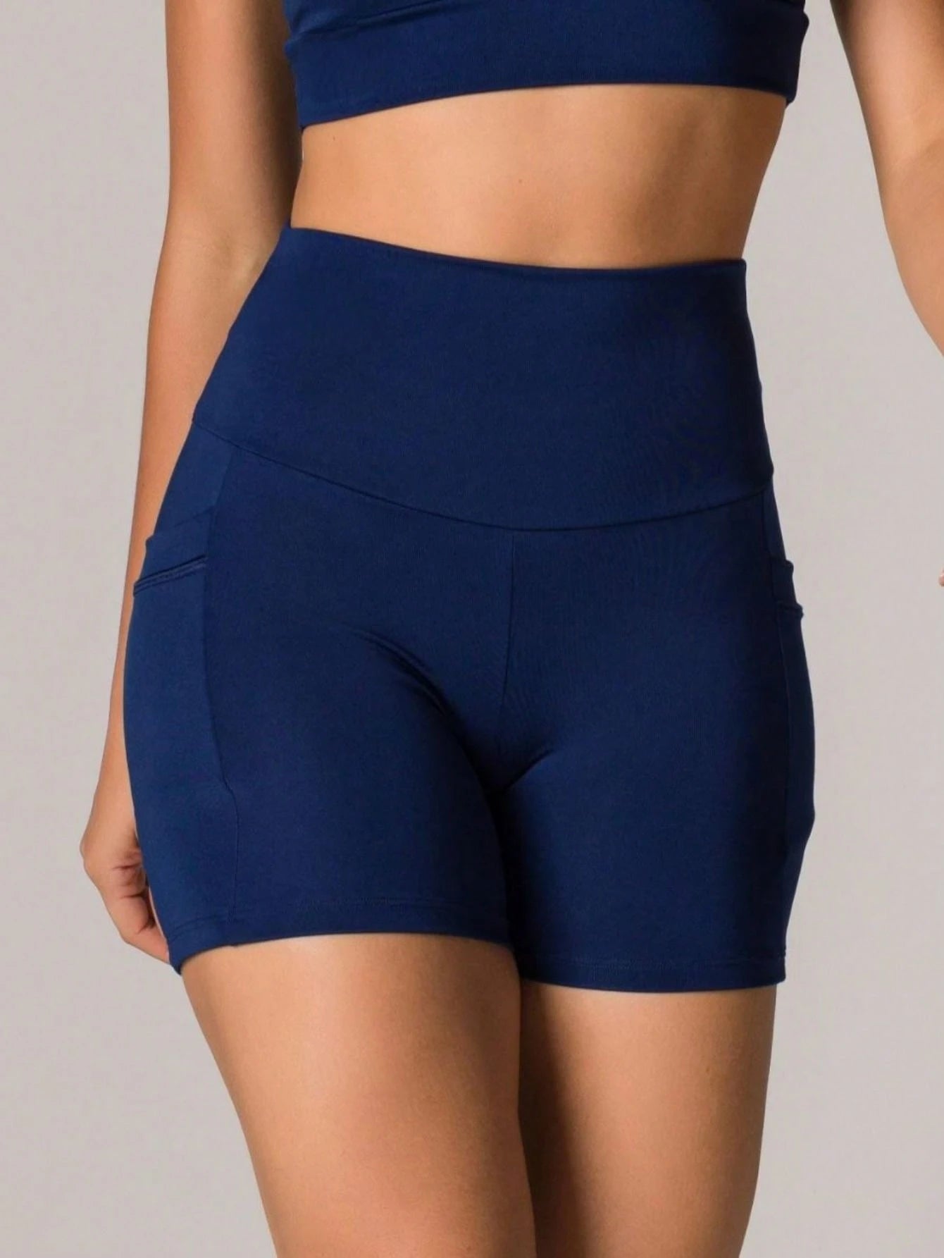 Women's Fitness Shorts Navy Blue Size M Textured Fabric 4